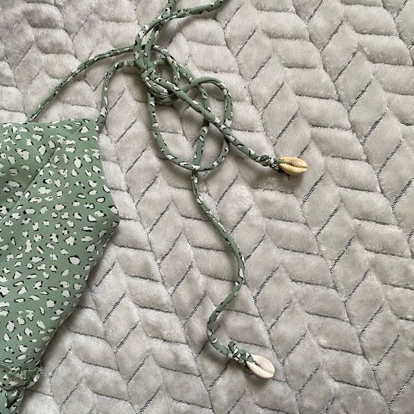 Mora Dress - Picture 2 of 4